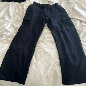 Aritzia Cargo Fleece Black Sweatpants